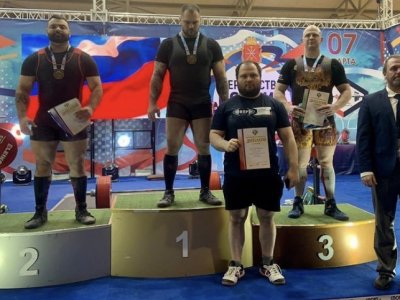 Чекасин Константин — серебряный призёр Чемпионата России по классическому троеборью