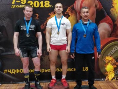 Чемпионат ДФО по троеборью в Хабаровске 2